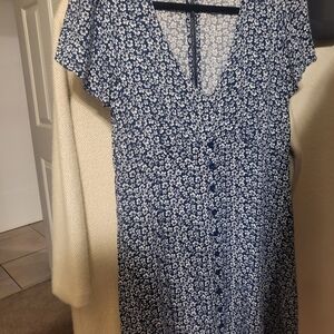 Elegant Navy Floral Midi Dress